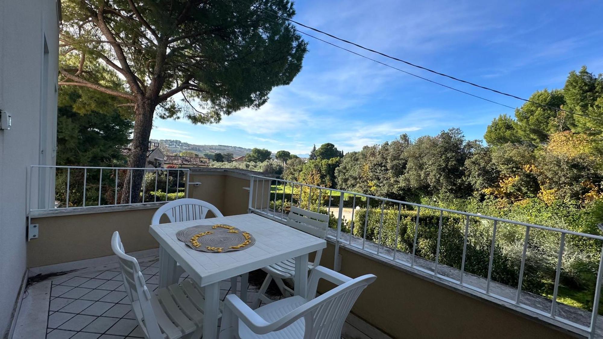 N185 - Numana, Meraviglioso Trilocale Con Terrazzo E Piscina Exterior foto